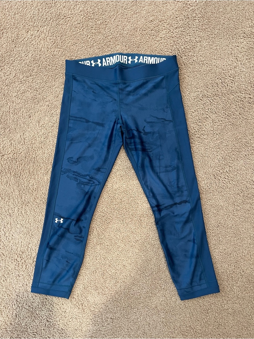 Women's UNDER ARMOUR Workgymn Athleisure Capri Leggings